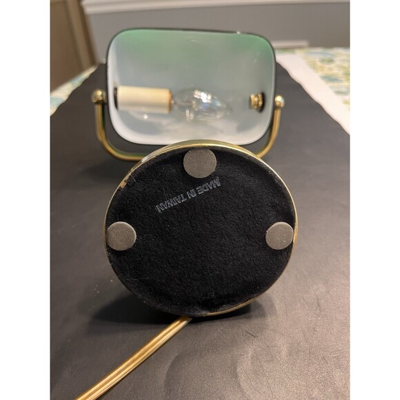 Underwriters Laboratories Portable Brass Bankers Desk Lamp Green Glass Tested - Picture 9 of 12